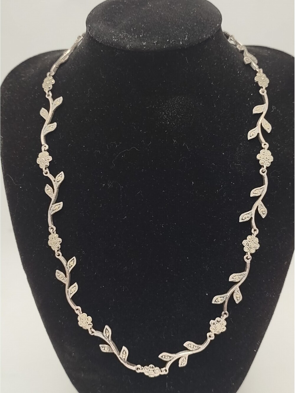 VTG Sterling Silver 925 Floral Vine Leaf Necklace 16" 16.5g